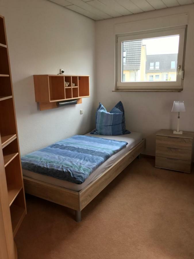 Messe Cgn/Dus Grossraeumige Wohnung In Guter Verkehrslage Леверкузен Екстериор снимка